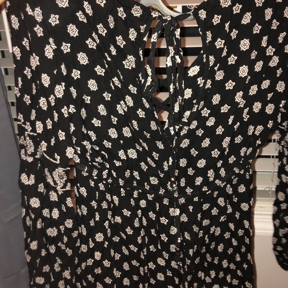 Romper - Picture 3 of 3